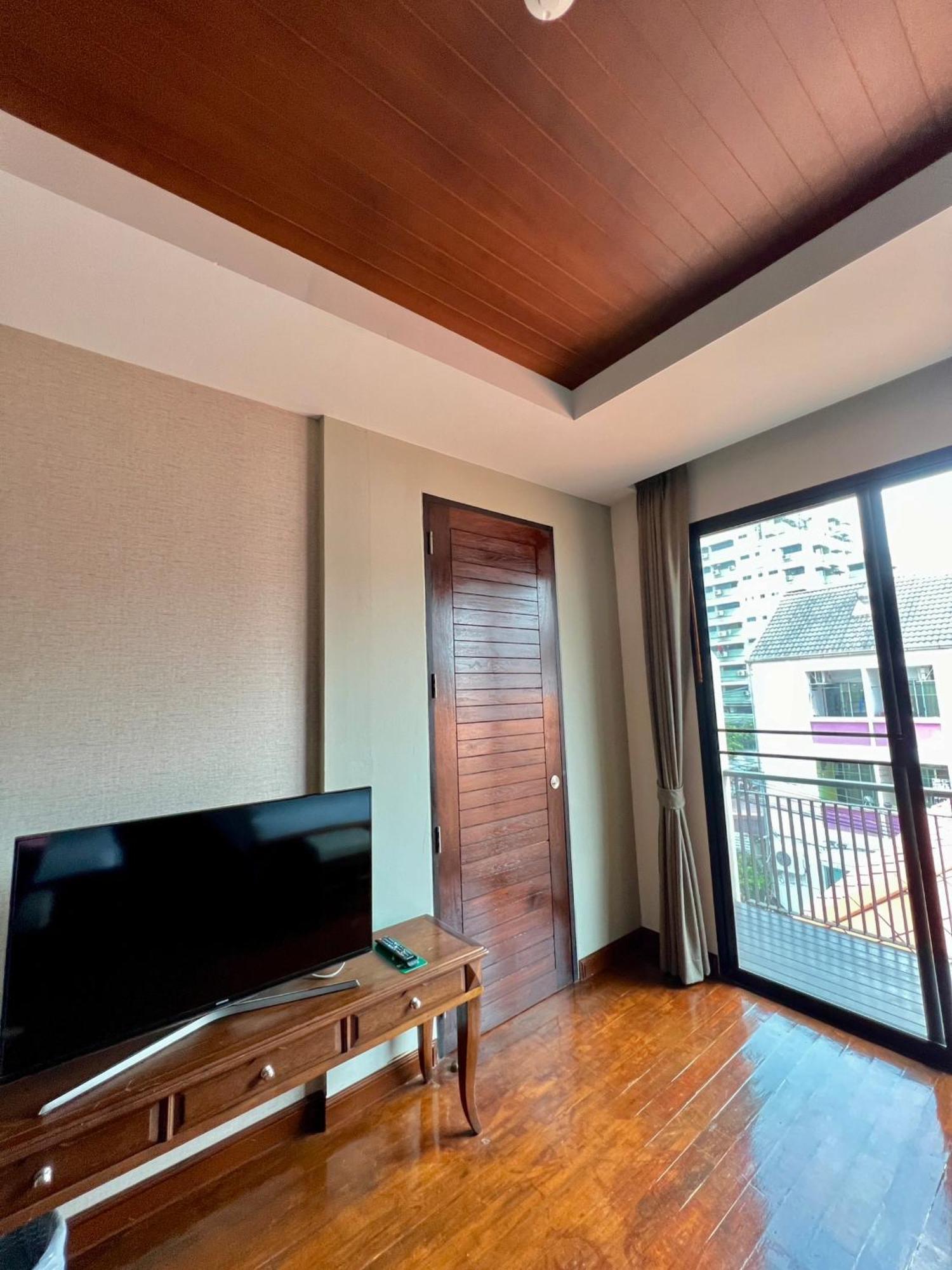 Yotaka Bangkok Hotel Exterior foto